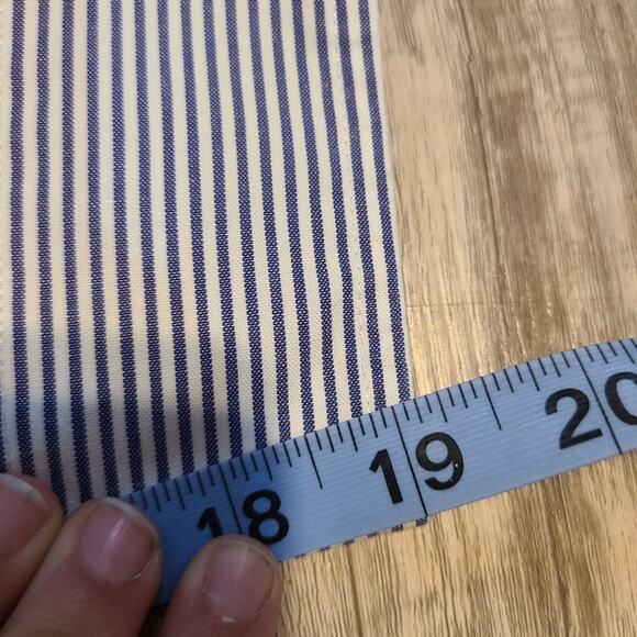 Van Heusen 32/33 mens striped button down shirt - Picture 12 of 12